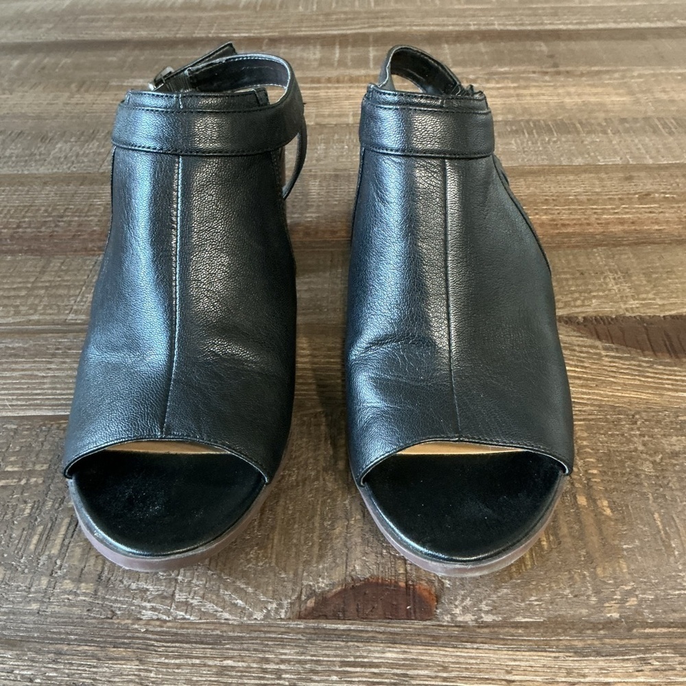 Franco Sarto Harlet Black Leather Block heels Peep Toe Size 9.5